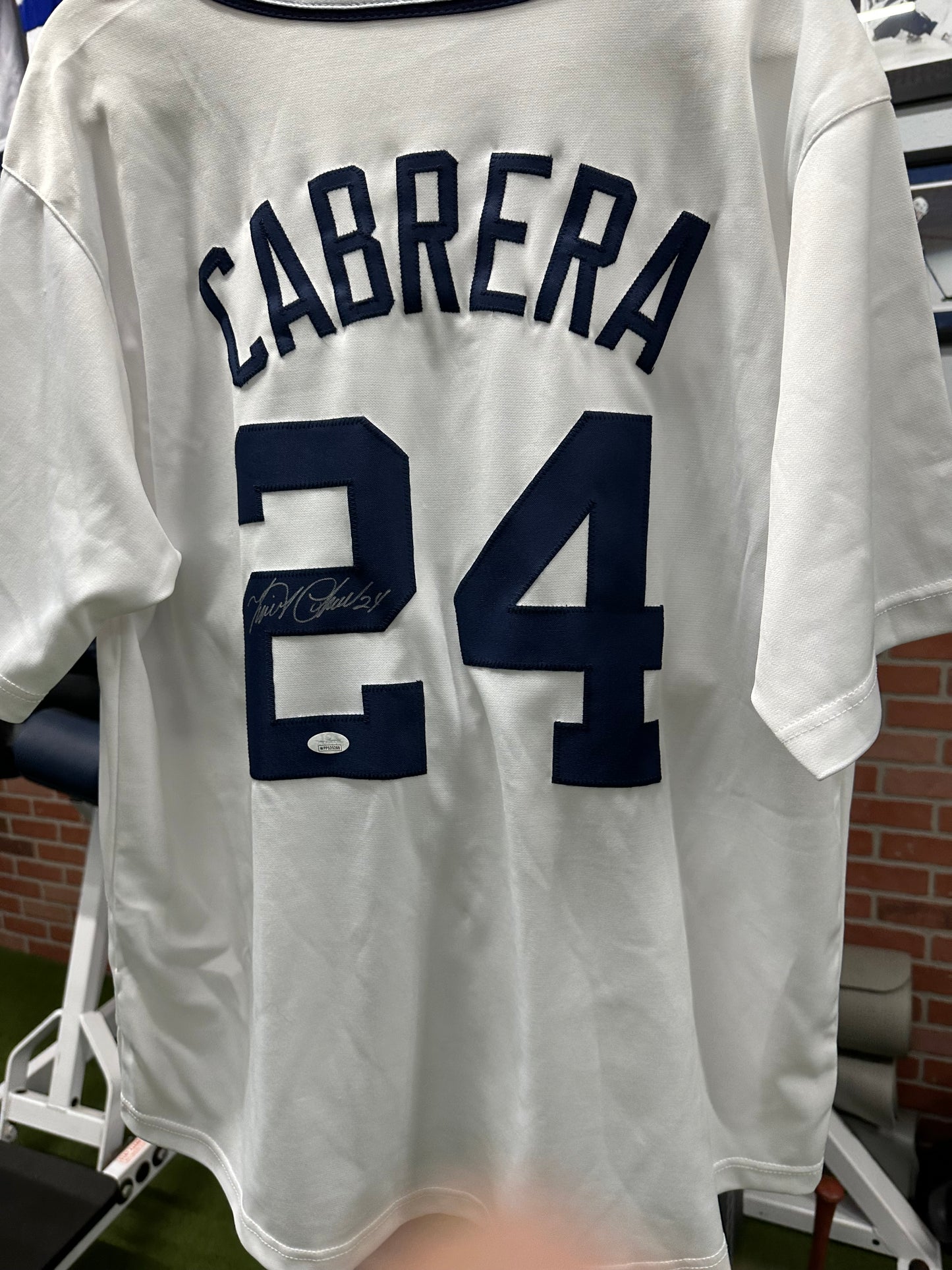 Tigers HOF Miguel Cabrera Signed Detroit Tigers Jersey JSA Authentication