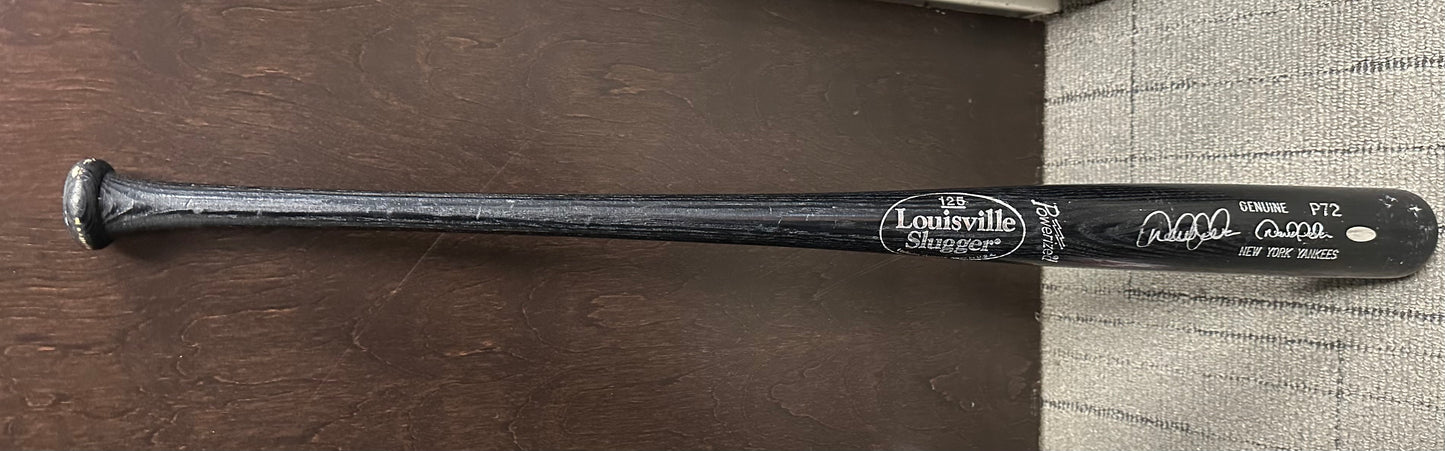 New York Yankee Derek Jeter Signed Bat