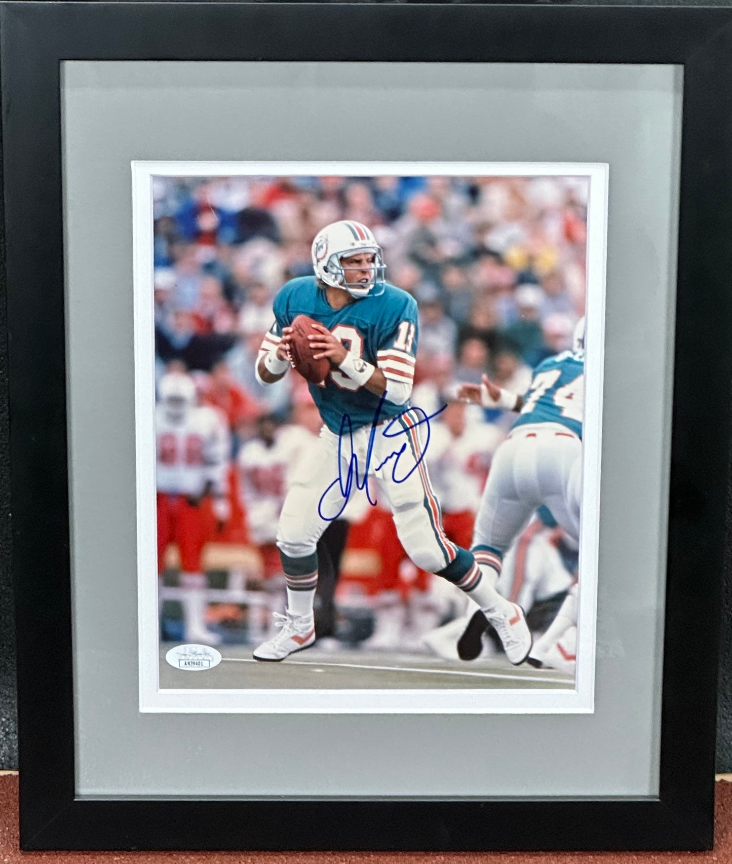 Dan Marino 8x10 Signed JSA Dolphins Picture